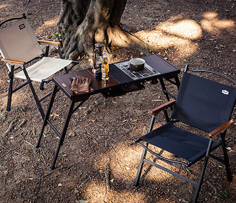 LITシリーズのLIT CHAIR(リットチェア)と相性抜群
