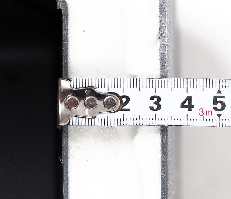 断熱材には高い断熱効果を持つ発泡ウレタンを採用
