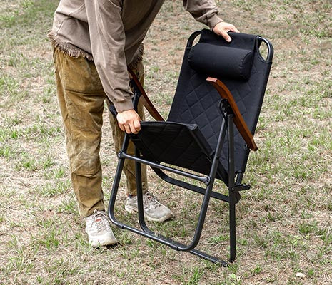 組み立て方法は開くだけ