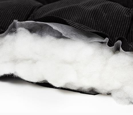 厚み最大10cm、中綿たっぷり300g