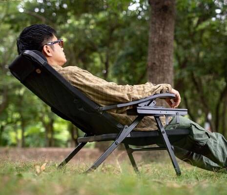 ずっと座って居たくなる快適ローチェア